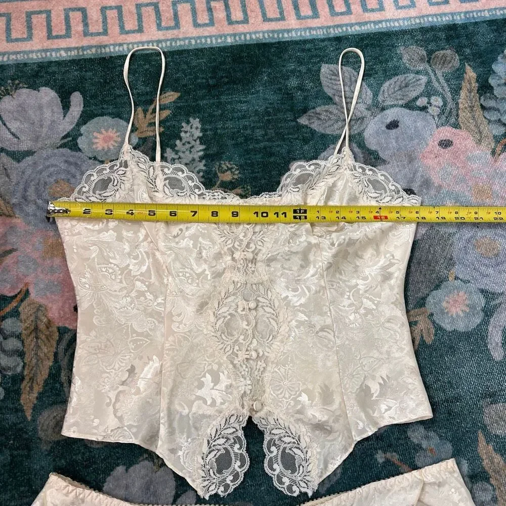 Victoria's Secret Gold Label Lingerie Pajama Set Womens Medium Cream Floral 2 Pc - Picture 11 of 16